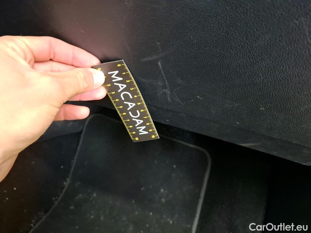  Volkswagen  Golf  VOLKSWAGEN / 2020 / 5P / Berline 2.0 TDI SCR 115 BVM6 Life 1st #36