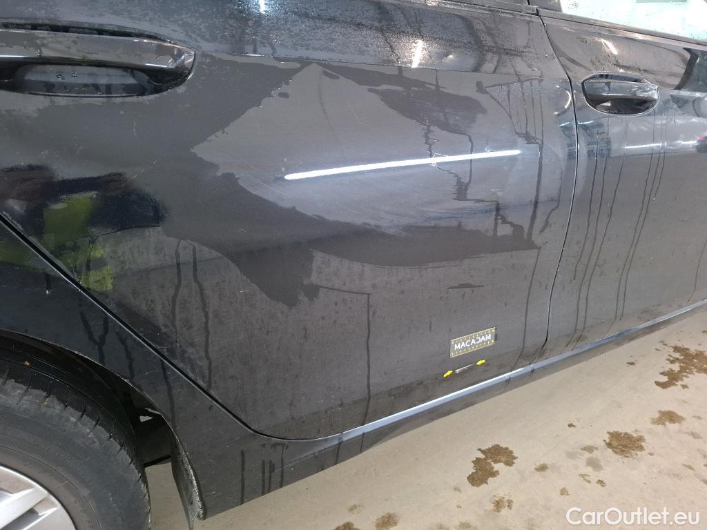  Volkswagen  Golf  VOLKSWAGEN / 2020 / 5P / Berline 2.0 TDI SCR 115 BVM6 Life 1st #1