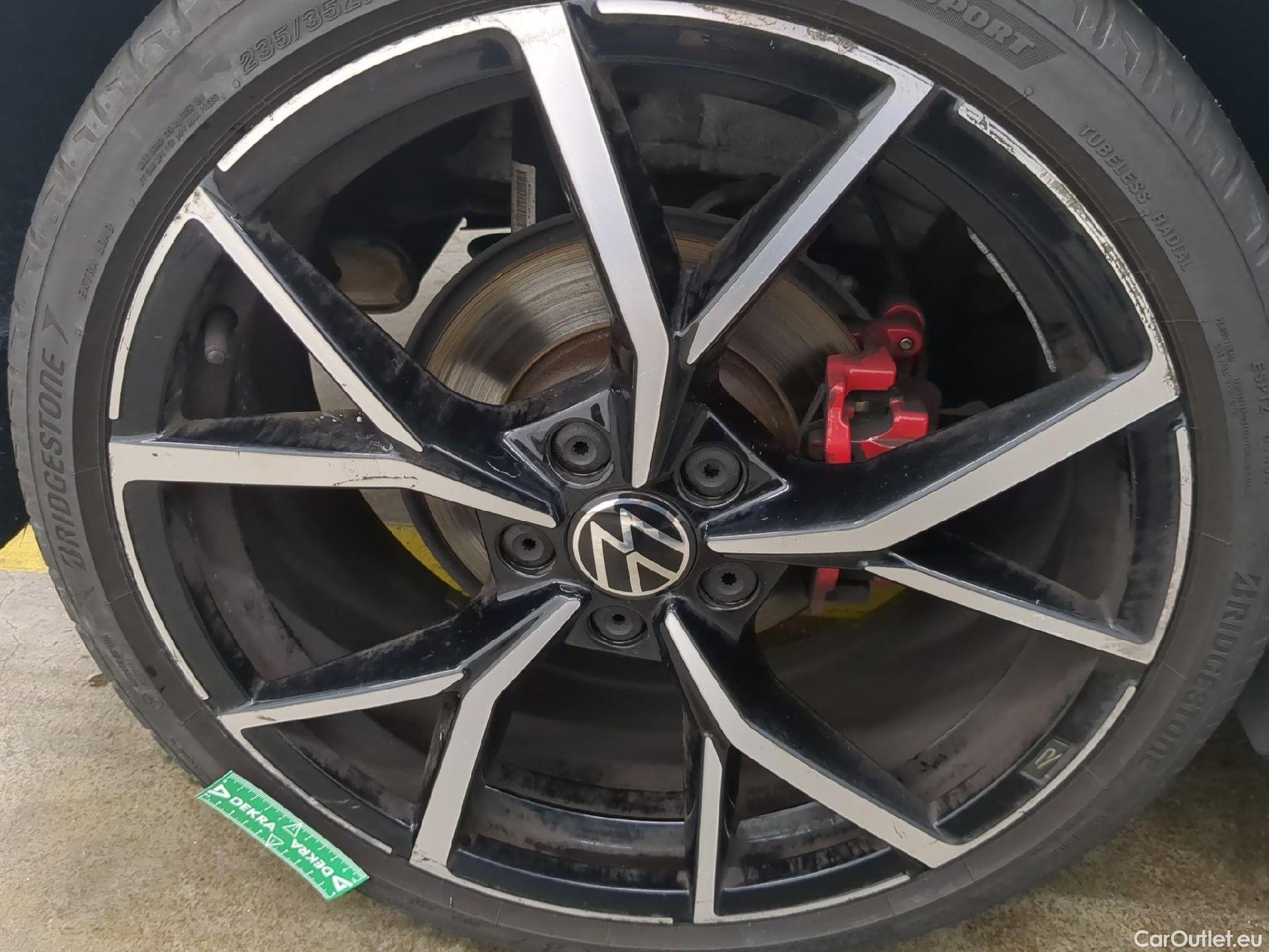  Volkswagen  Golf  VIII Berline GTD 2.0 TDI 200CV BVA7 E6d #9