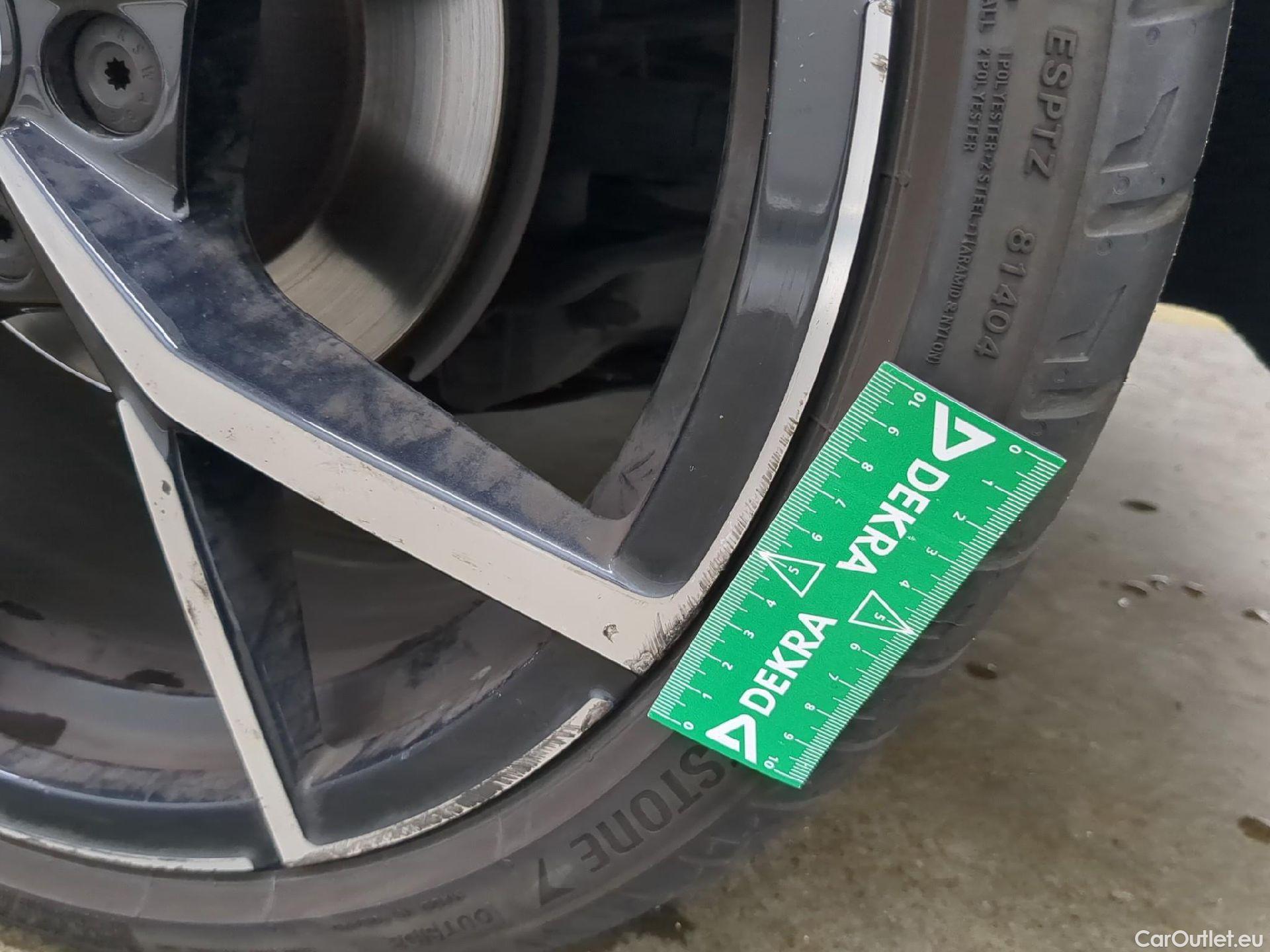  Volkswagen  Golf  VIII Berline GTD 2.0 TDI 200CV BVA7 E6d #8