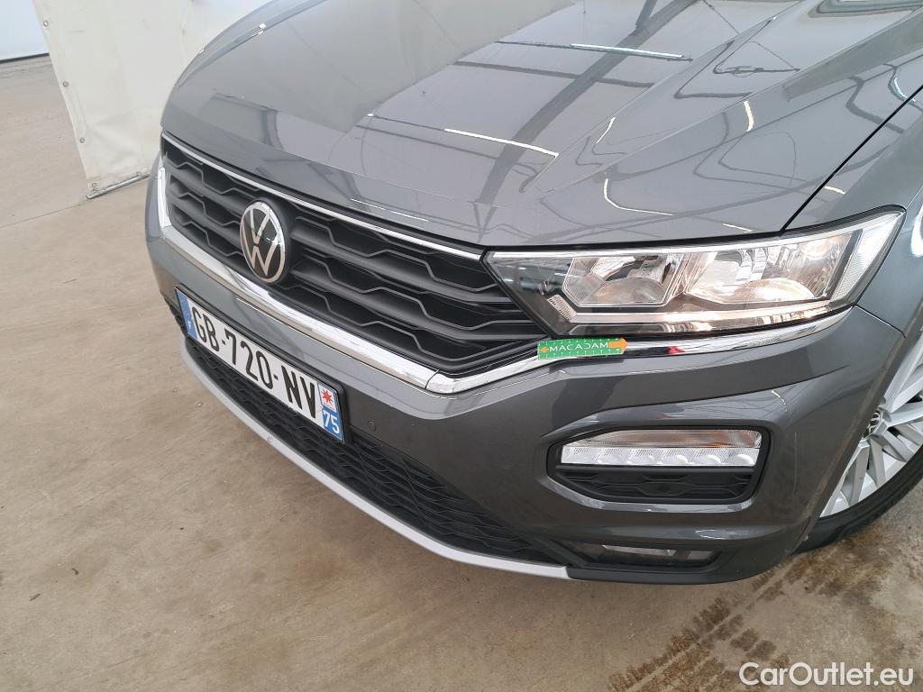  Volkswagen  T-ROC VOLKSWAGEN  / 2017 / 5P / SUV 1.0 TSI 110 LOUNGE #4