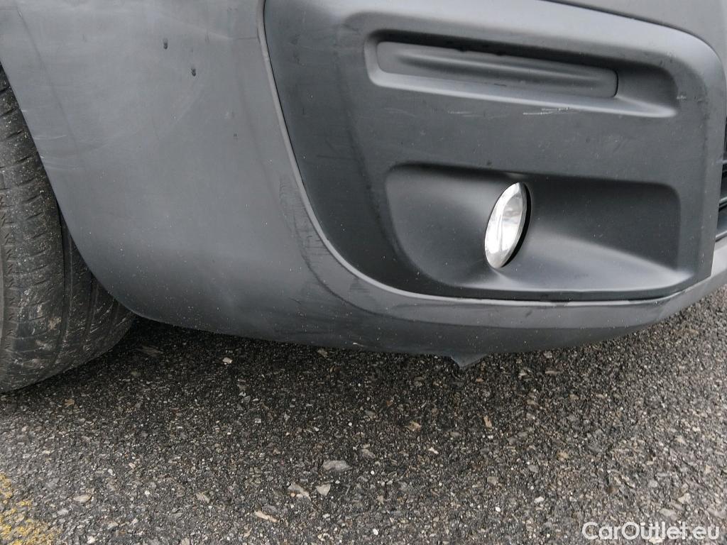  Peugeot  Partner PEUGEOT  / 2015 / 3P / furgón derivado de turismo Furgón Confort L1 BlueHDi 73KW (100CV) #37