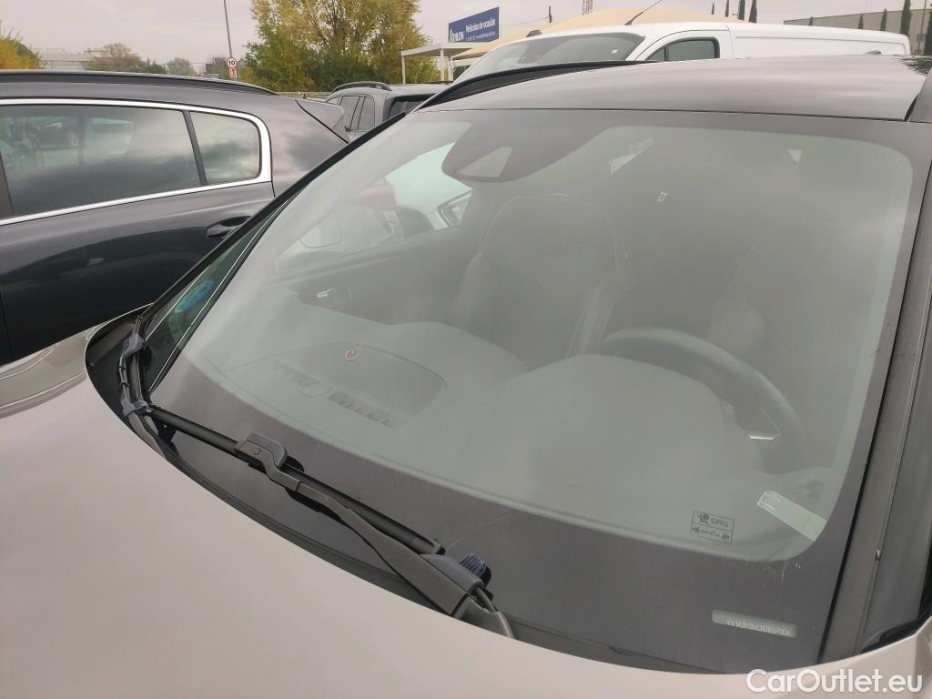  Volvo  XC 40 VOLVO XC40 / 2017 / 5P / todoterreno 2.0 B4 G AWD R-Design Auto #24