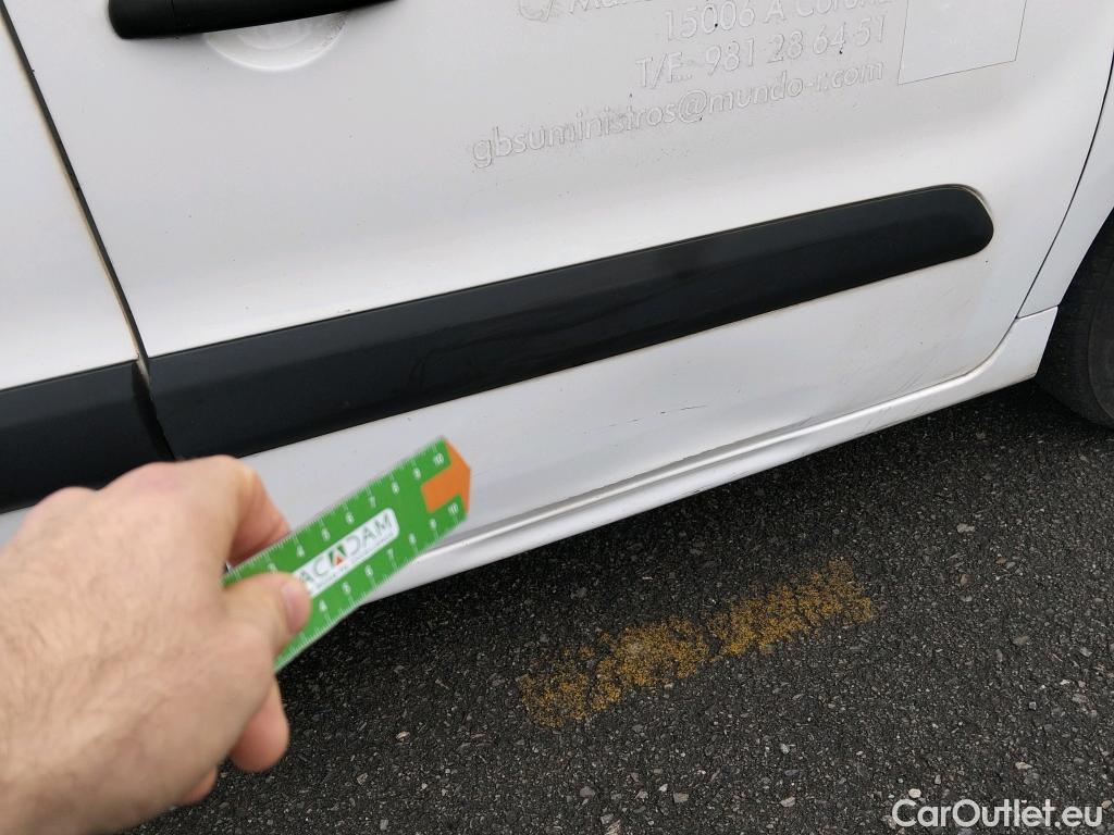  Peugeot  Partner PEUGEOT  / 2015 / 3P / furgón derivado de turismo Furgón Confort L1 BlueHDi 73KW (100CV) #20