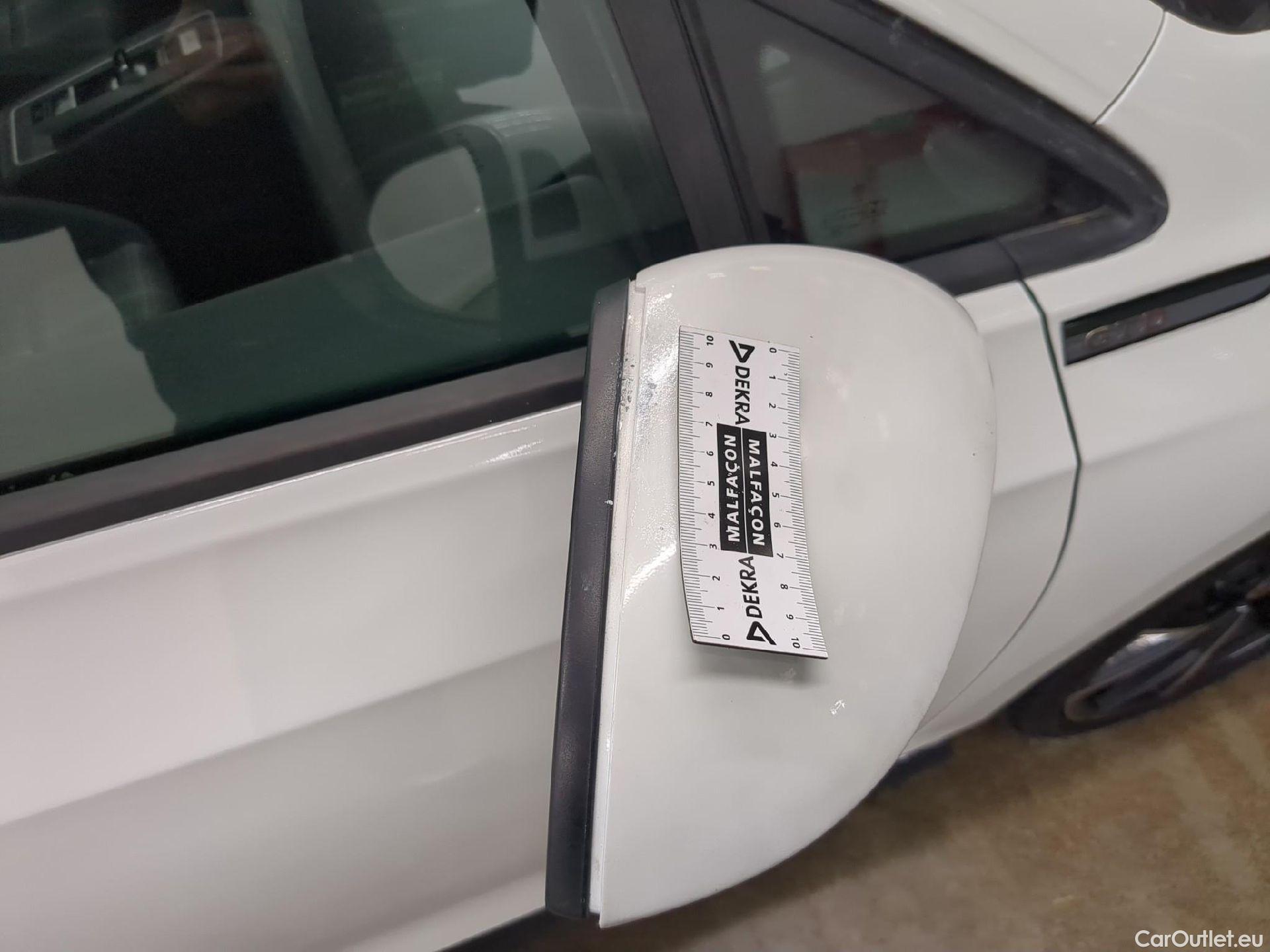  Volkswagen  Golf  VIII Berline GTD 2.0 TDI 200CV BVA7 E6d #13