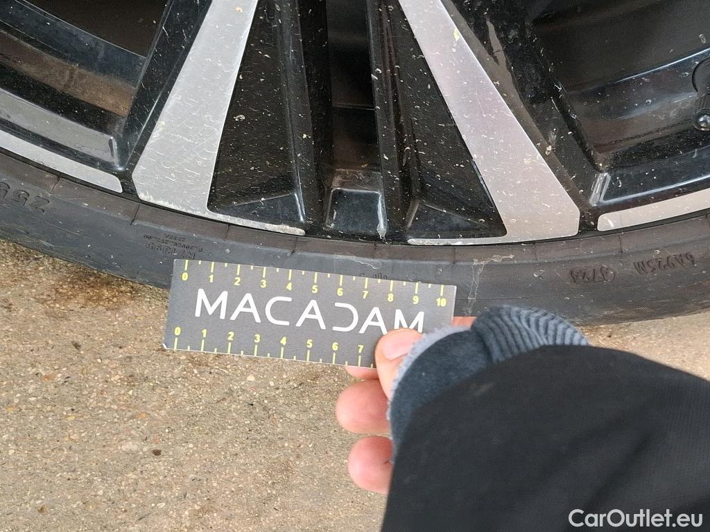  Volvo  XC60 VOLVO  / 2021 / 5P / SUV Recharge T6 350 GT 8 Ultimate Style Dark #21