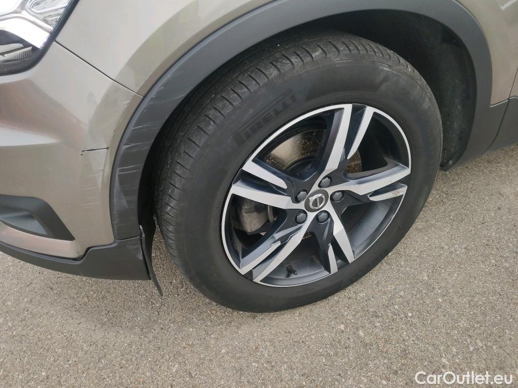  Volvo  XC 40 VOLVO XC40 / 2017 / 5P / todoterreno 2.0 B4 G AWD R-Design Auto #50