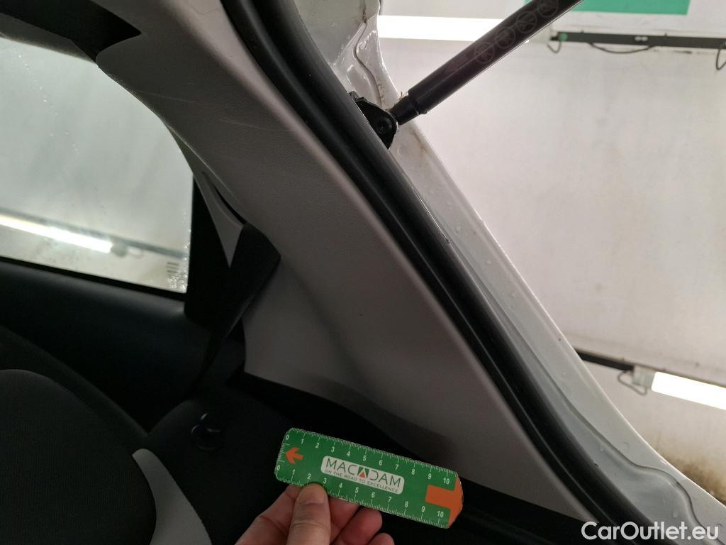  Toyota  Yaris TOYOTA  Hybride / 2017 / 5P / Berline 1.5 VVT-I HYBRID France Business #8