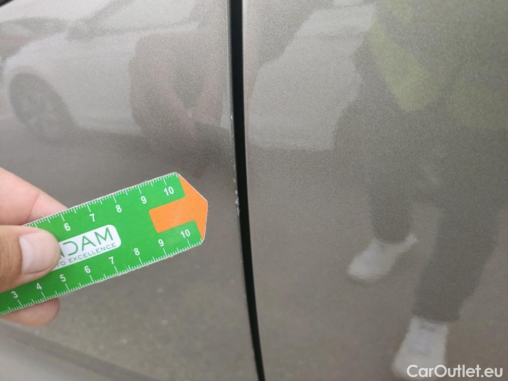  Volvo  XC 40 VOLVO XC40 / 2017 / 5P / todoterreno 2.0 B4 G AWD R-Design Auto #20