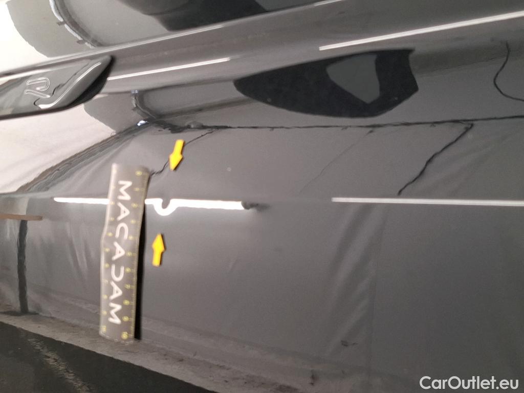  Volkswagen  Tiguan VOLKSWAGEN  / 2020 / 5P / SUV 2.0 TDI 150 DSG7 R-Line #12