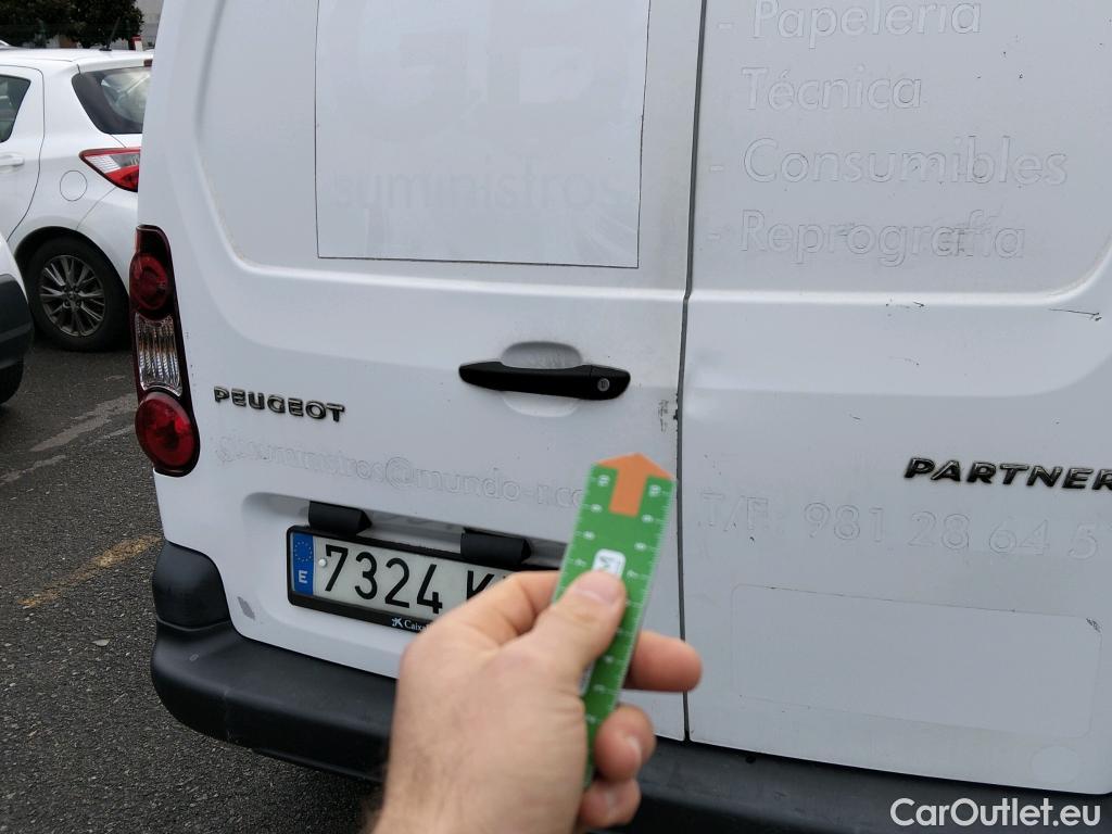  Peugeot  Partner PEUGEOT  / 2015 / 3P / furgón derivado de turismo Furgón Confort L1 BlueHDi 73KW (100CV) #16