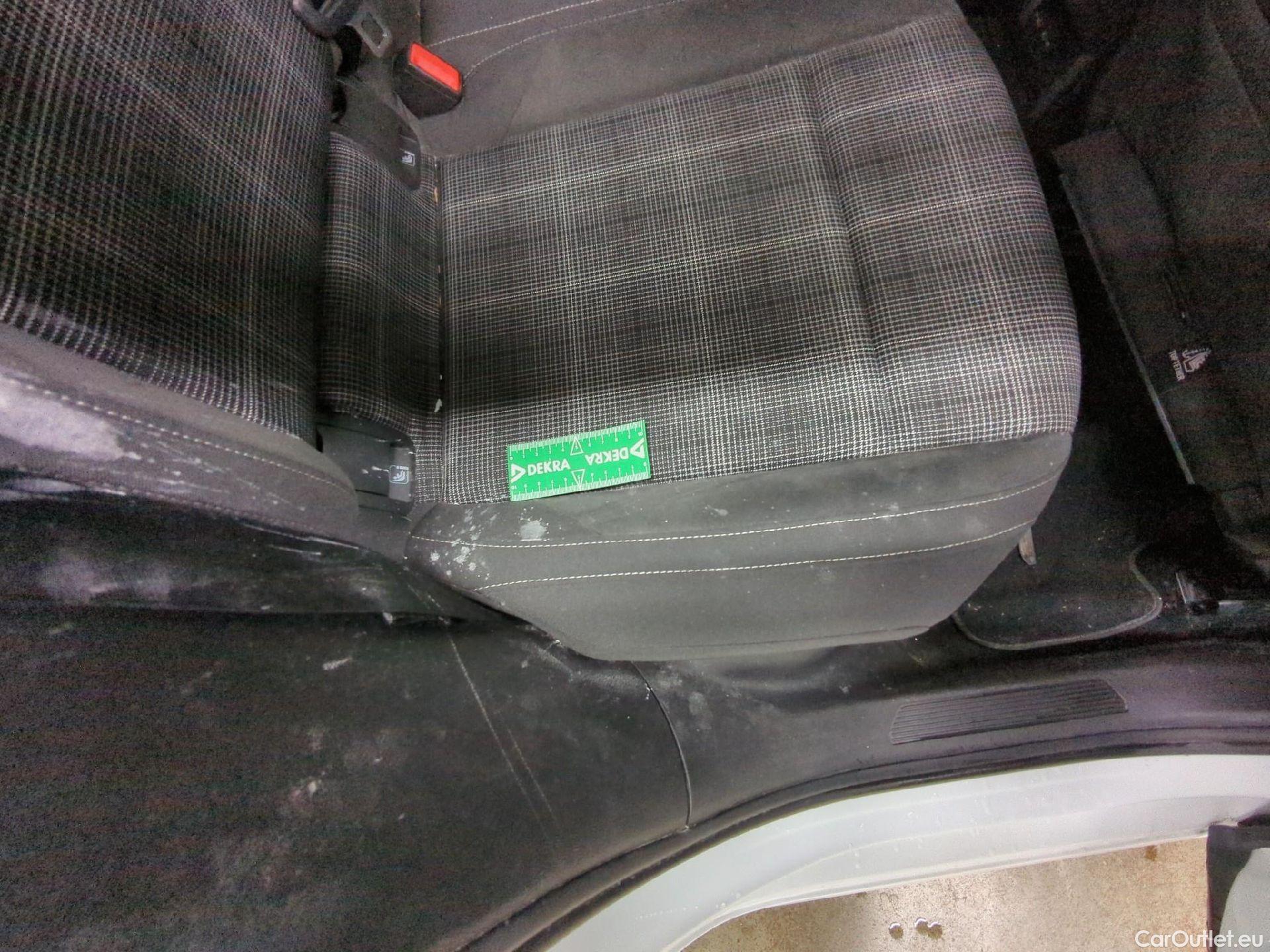  Volkswagen  Golf  VIII Berline GTD 2.0 TDI 200CV BVA7 E6d #57