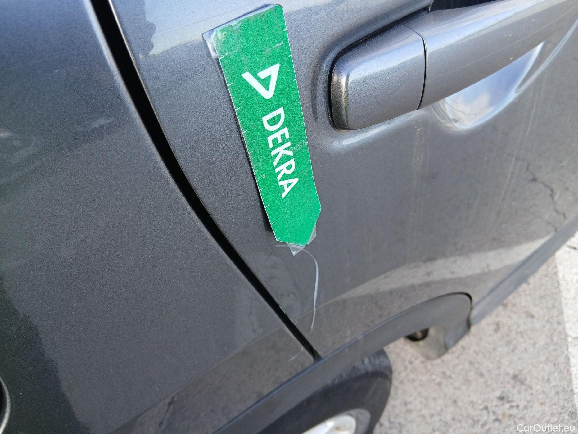  Nissan  Qashqai NISSAN  5p 2G berlina con portón 1.5dCi S&S ACENTA 4x2 Sensores Aparc #35