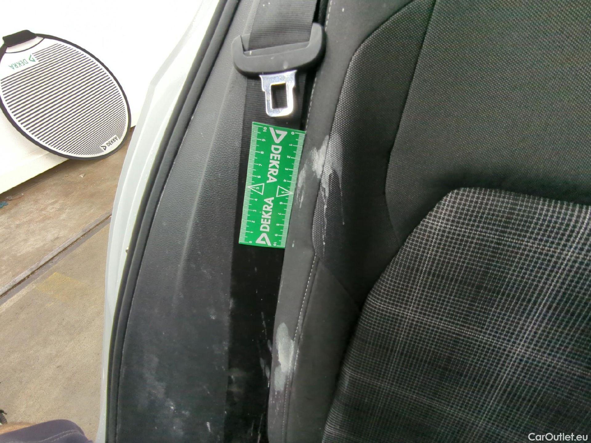  Volkswagen  Golf  VIII Berline GTD 2.0 TDI 200CV BVA7 E6d #54