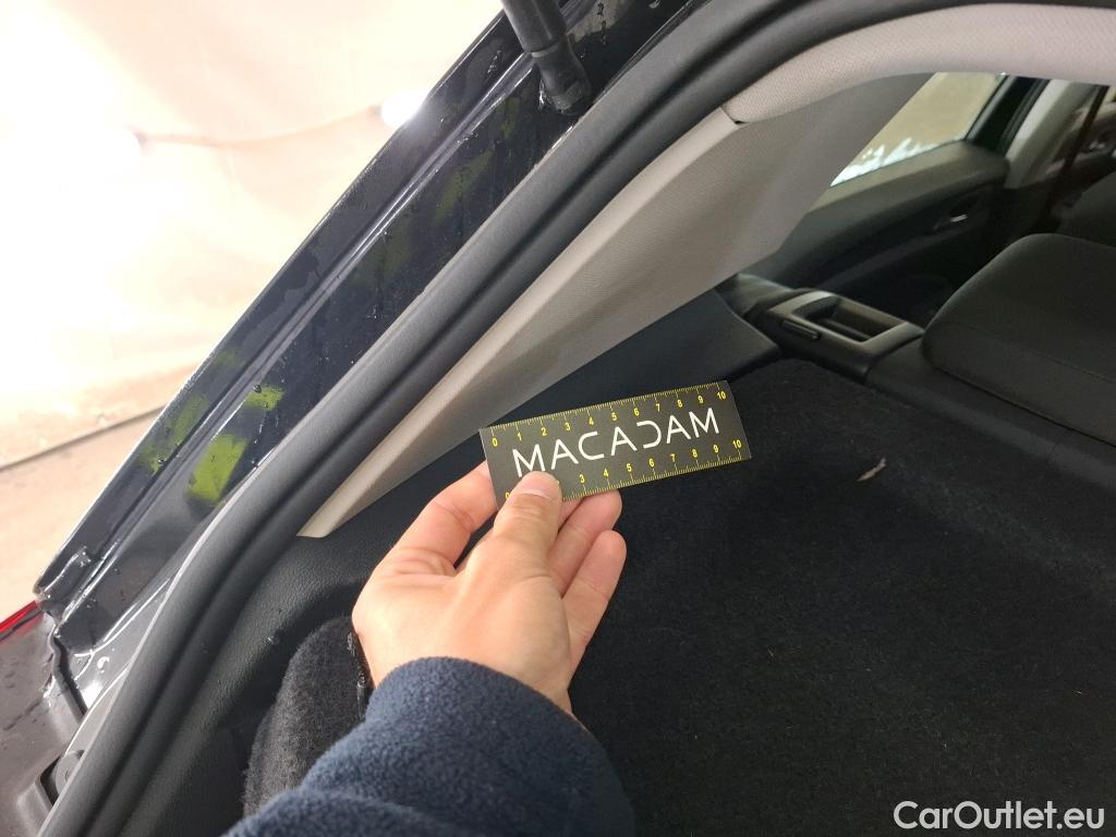  Volkswagen  Golf  VOLKSWAGEN / 2020 / 5P / Berline 2.0 TDI SCR 115 BVM6 Life 1st #31