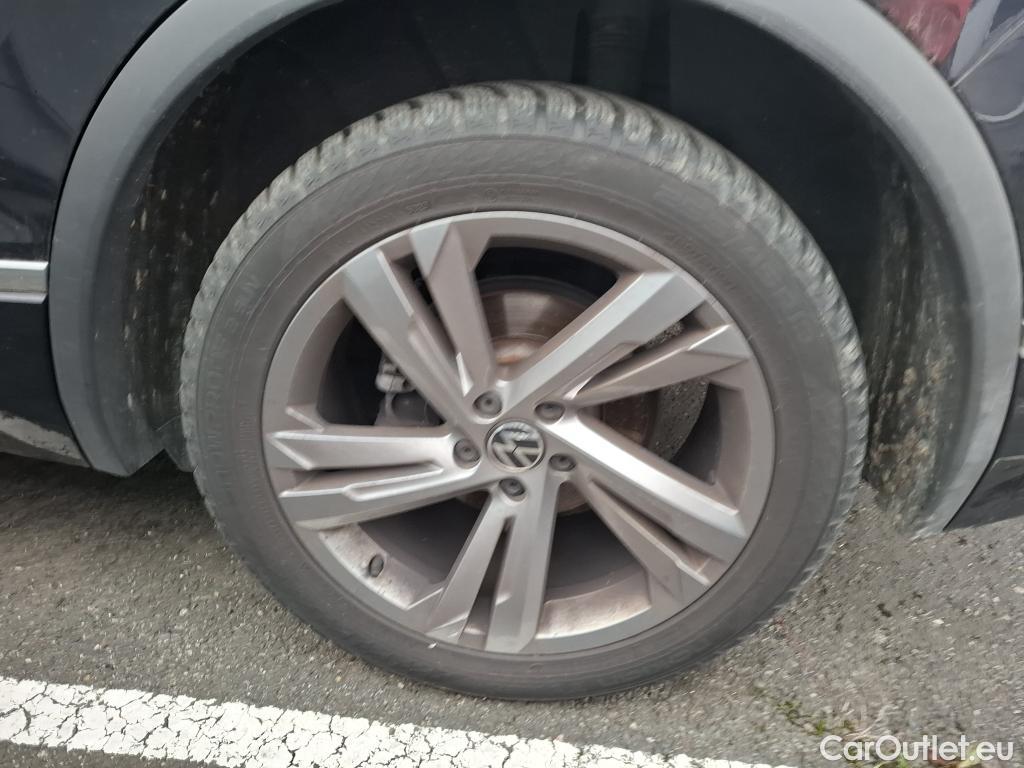  Volkswagen  Tiguan VOLKSWAGEN  / 2020 / 5P / SUV 2.0 TDI 150 DSG7 R-Line #19