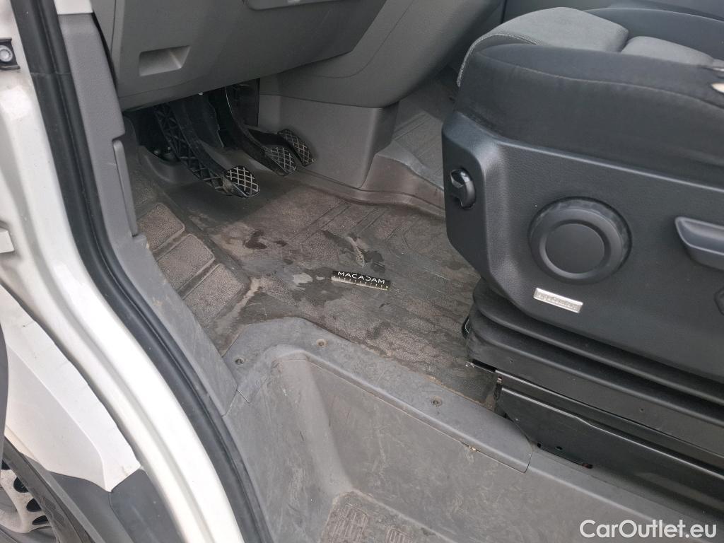  Volkswagen  Crafter  Fourgon Fourgon 30 mittlerer Radstand mit Hochdach FWD 2.0 #37