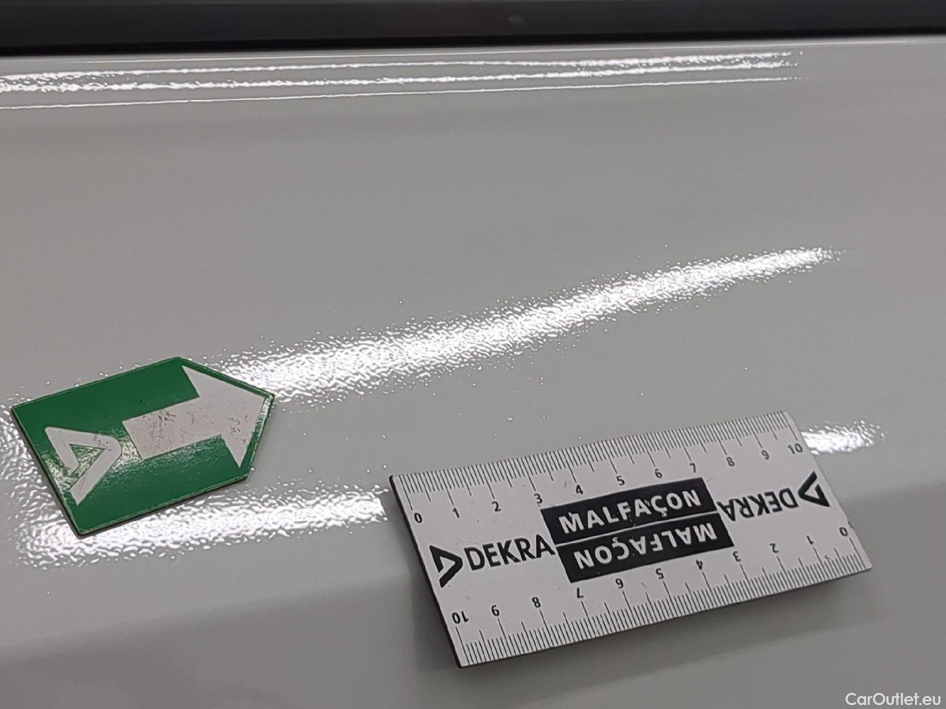  Volkswagen  Golf  VIII Berline GTD 2.0 TDI 200CV BVA7 E6d #38