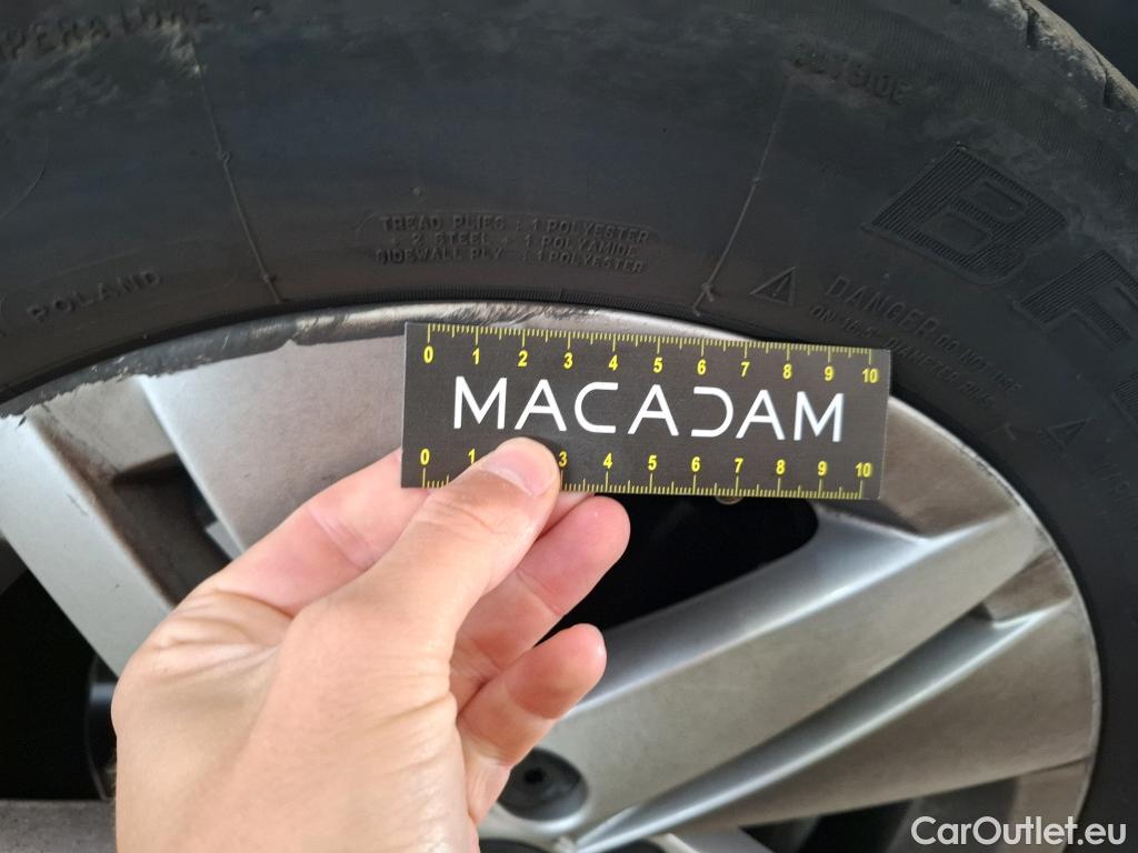  Volkswagen  Golf  VOLKSWAGEN / 2020 / 5P / Berline 2.0 TDI SCR 115 BVM6 Life 1st #25