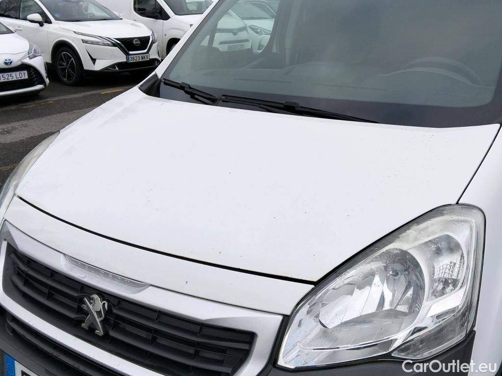  Peugeot  Partner PEUGEOT  / 2015 / 3P / furgón derivado de turismo Furgón Confort L1 BlueHDi 73KW (100CV) #11