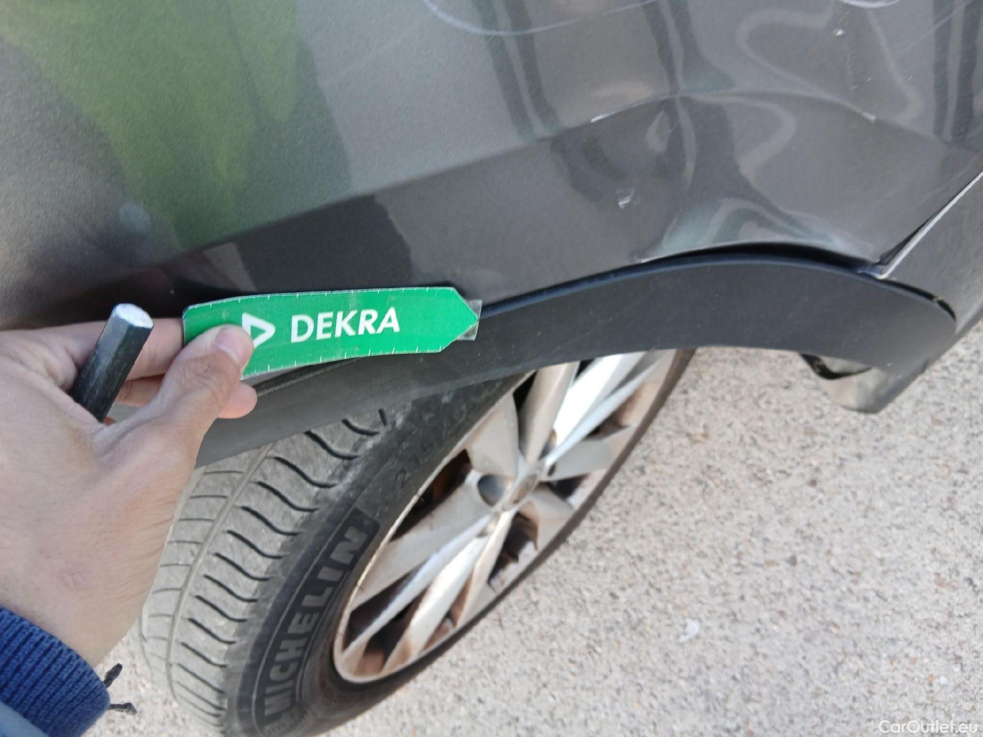  Nissan  Qashqai NISSAN  5p 2G berlina con portón 1.5dCi S&S ACENTA 4x2 Sensores Aparc #6