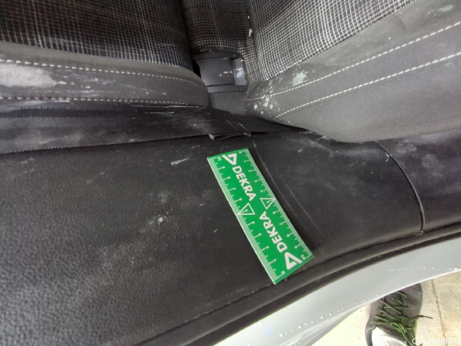  Volkswagen  Golf  VIII Berline GTD 2.0 TDI 200CV BVA7 E6d #62