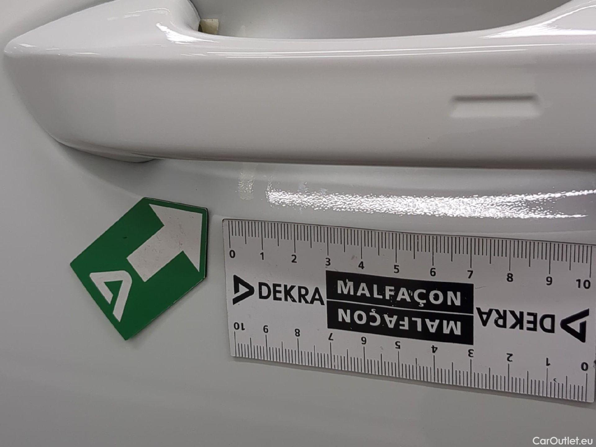  Volkswagen  Golf  VIII Berline GTD 2.0 TDI 200CV BVA7 E6d #37