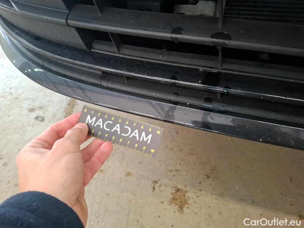  Volkswagen  Golf  VOLKSWAGEN / 2020 / 5P / Berline 2.0 TDI SCR 115 BVM6 Life 1st #18