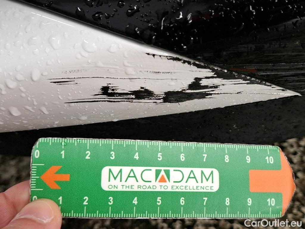  Toyota  Yaris TOYOTA  Hybride / 2017 / 5P / Berline 1.5 VVT-I HYBRID France Business #3