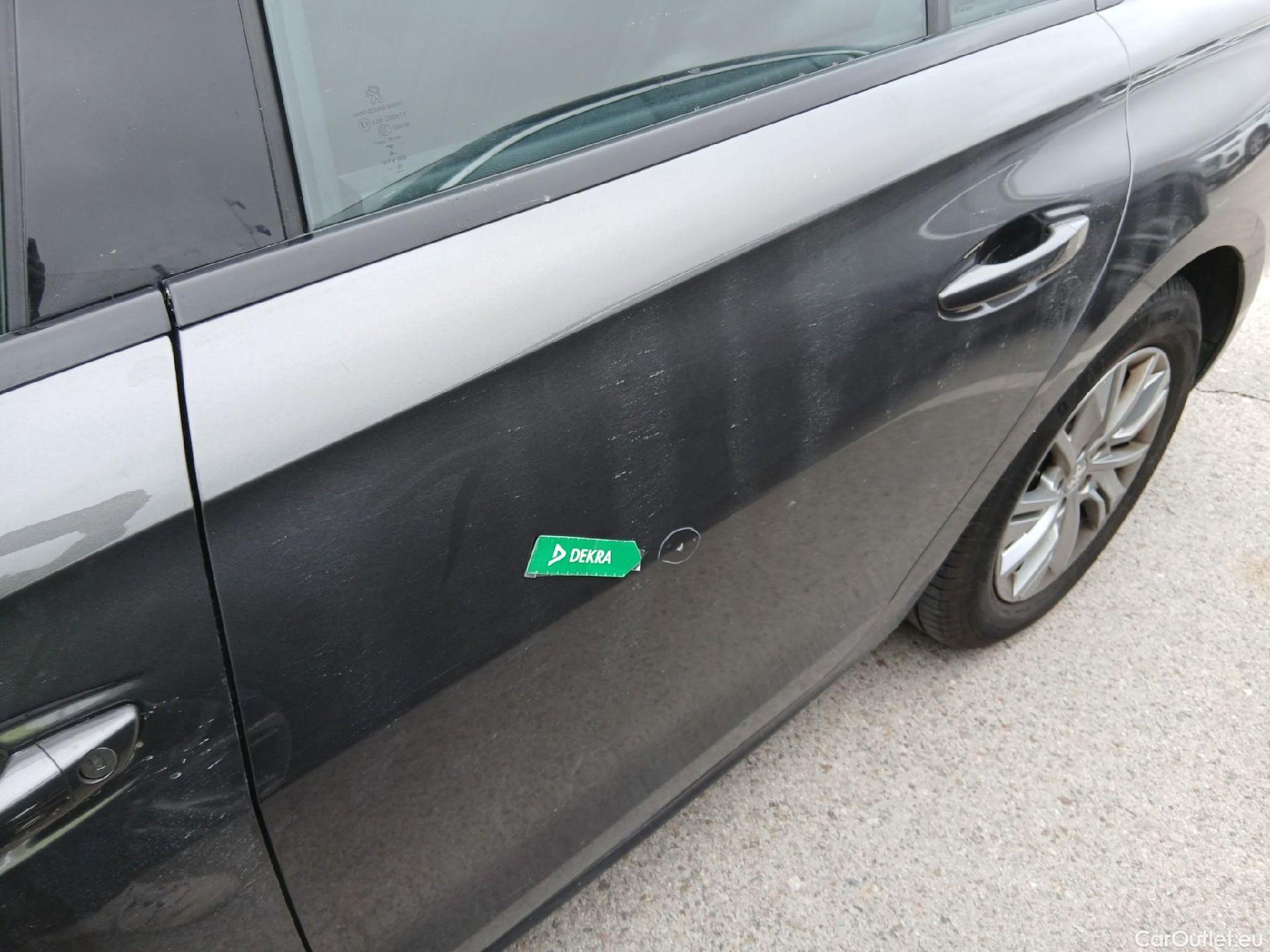  Peugeot  508 PEUGEOT  / 2018 / 5P / berlina con portón 5P Active Pack BlueHDi 130 S&S EAT8 #12