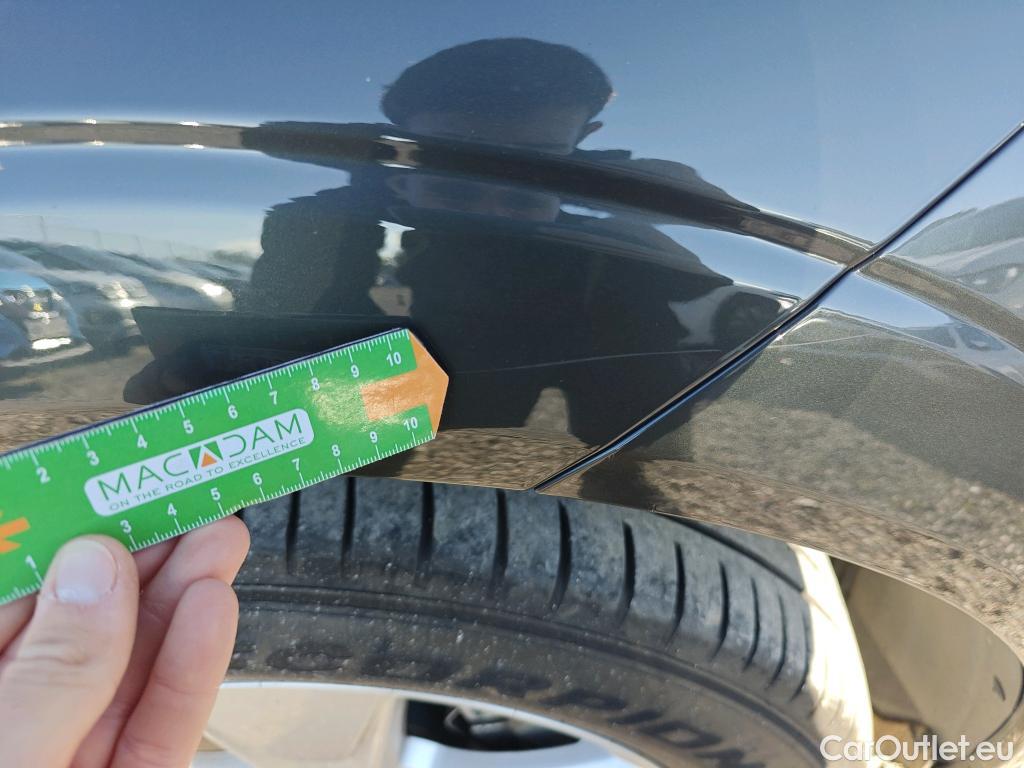  Volvo  XC60 VOLVO  / 2017 / 5P / todoterreno 2.0 B4 D Momentum Pro Auto #36