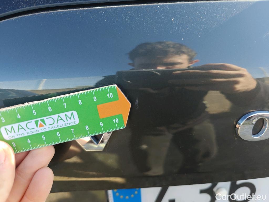  Volvo  XC60 VOLVO  / 2017 / 5P / todoterreno 2.0 B4 D Momentum Pro Auto #40