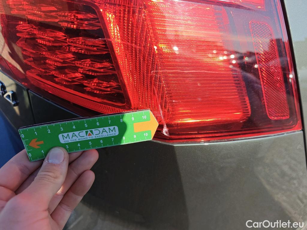  Volvo  XC60 VOLVO  / 2017 / 5P / todoterreno 2.0 B4 D Momentum Pro Auto #2