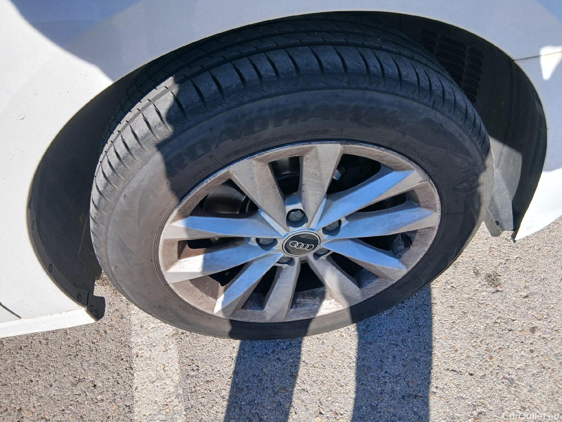  Audi  A3 AUDI  / 2020 / 5P / berlina con portón Sportback 30 TFSI 81kW (110CV) S tronic #12