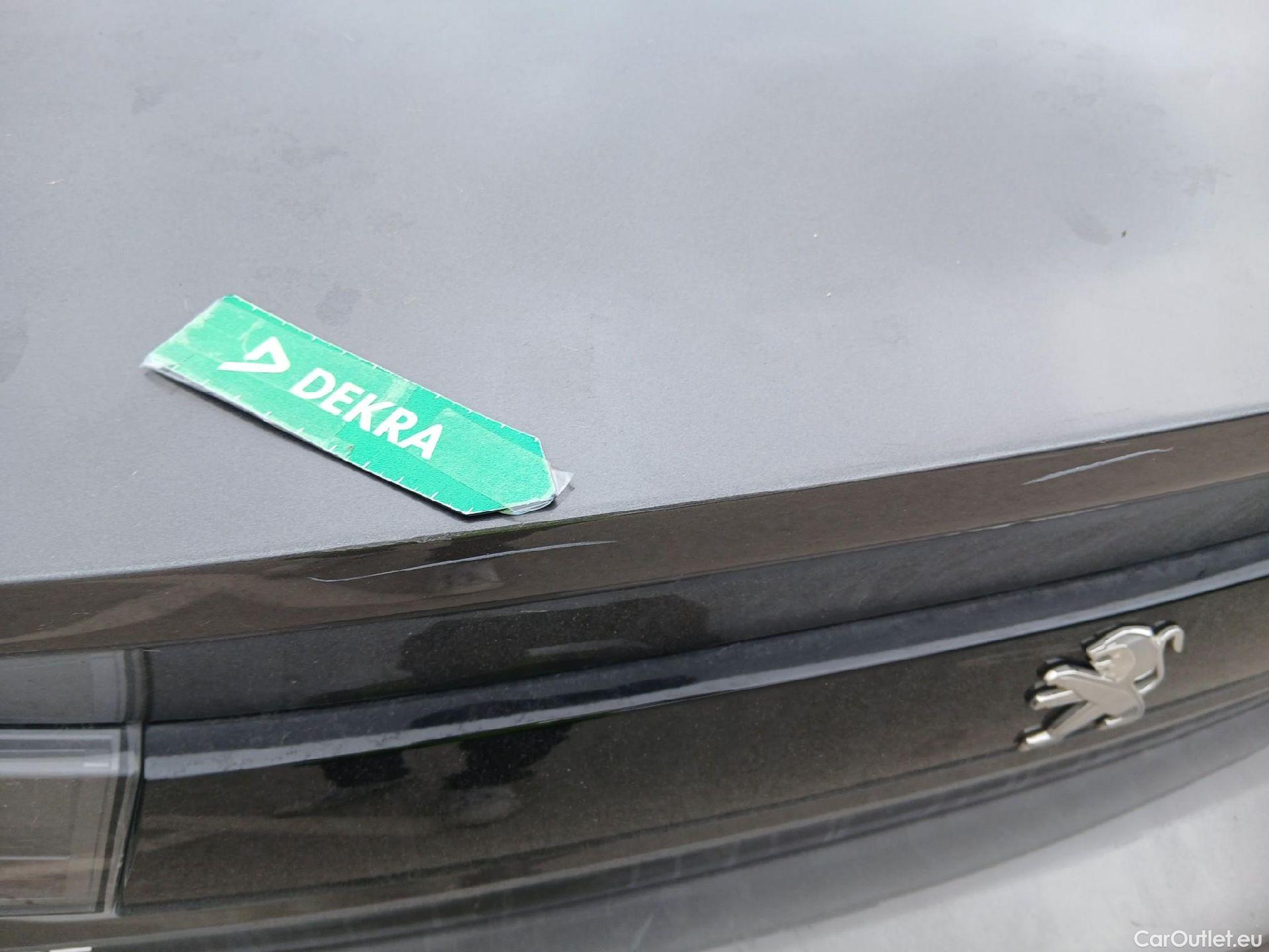  Peugeot  508 PEUGEOT  / 2018 / 5P / berlina con portón 5P Active Pack BlueHDi 130 S&S EAT8 #18