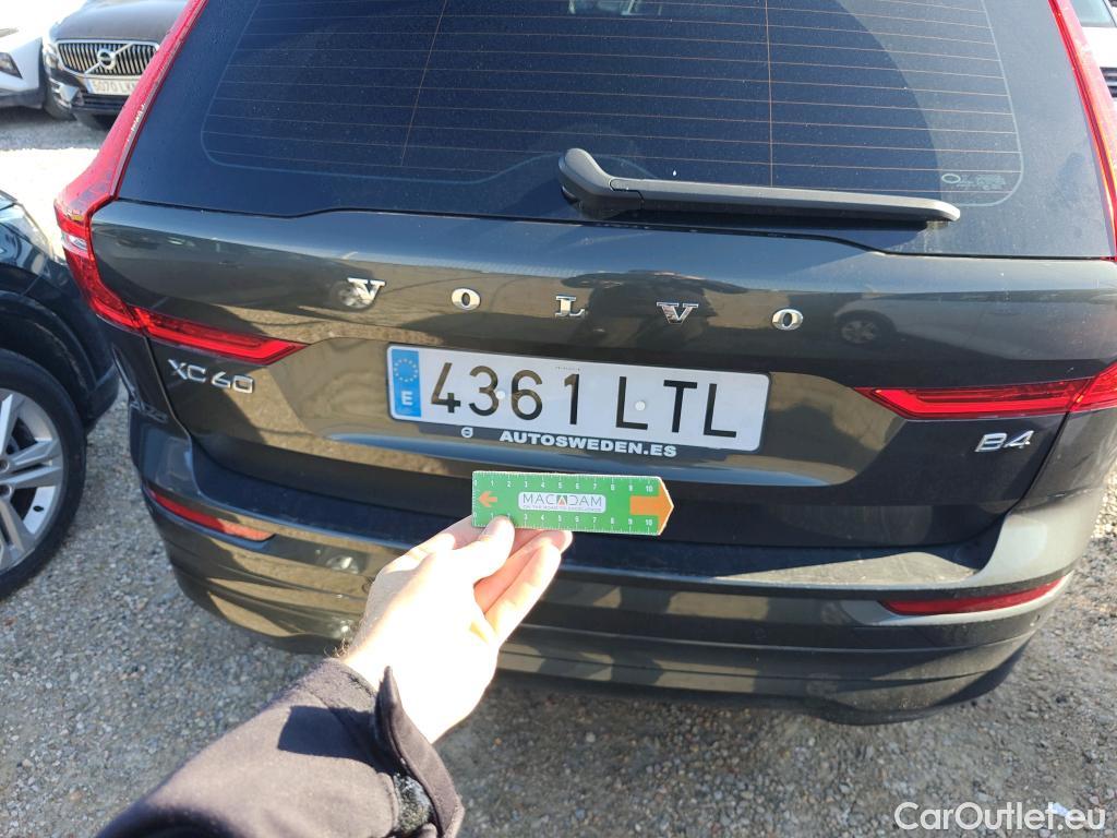  Volvo  XC60 VOLVO  / 2017 / 5P / todoterreno 2.0 B4 D Momentum Pro Auto #39