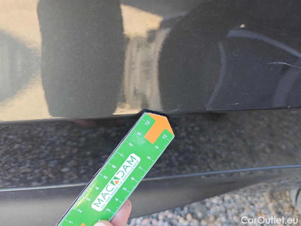  Volvo  XC60 VOLVO  / 2017 / 5P / todoterreno 2.0 B4 D Momentum Pro Auto #27