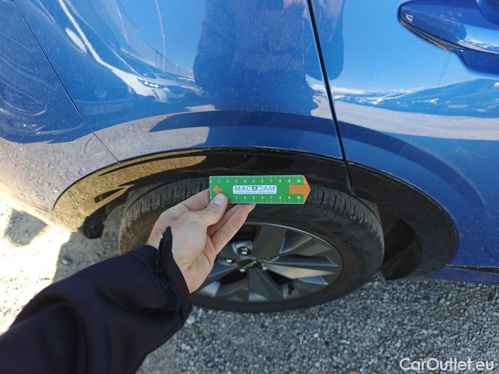  KIA  Sportage KIA  / 2022 / 5P / todoterreno 1.6 T-GDi HEV 171kW (230CV) GT-line 4X2 #35