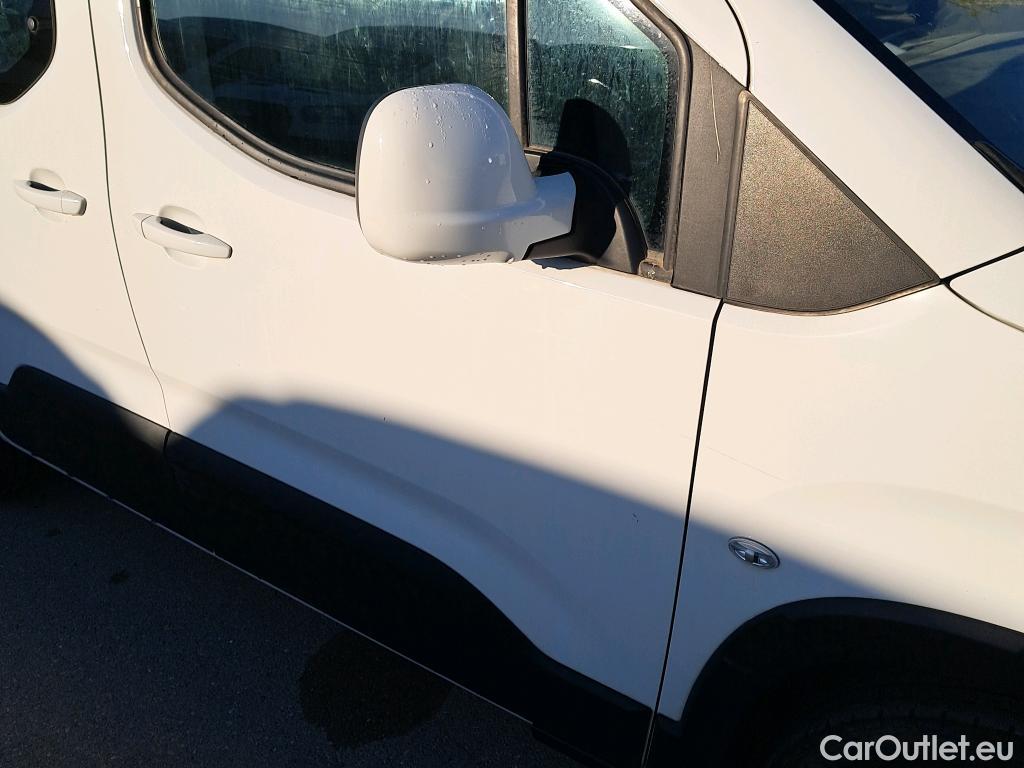  Peugeot  RIFTER PEUGEOT  / 2018 / 4P / combi Active Standard BlueHDi 73kW (IND) #28