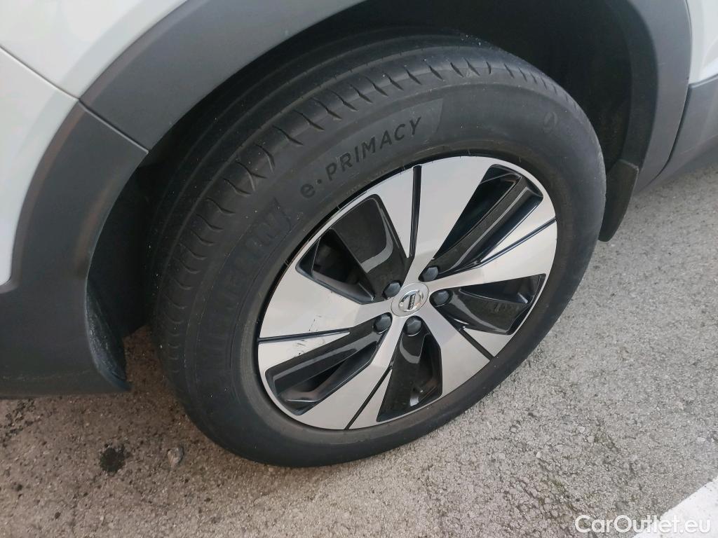  Volvo  XC 40 VOLVO XC40 / 2017 / 5P / todoterreno 1.5 T4 Twin Recharge Inscription Ex Auto #5