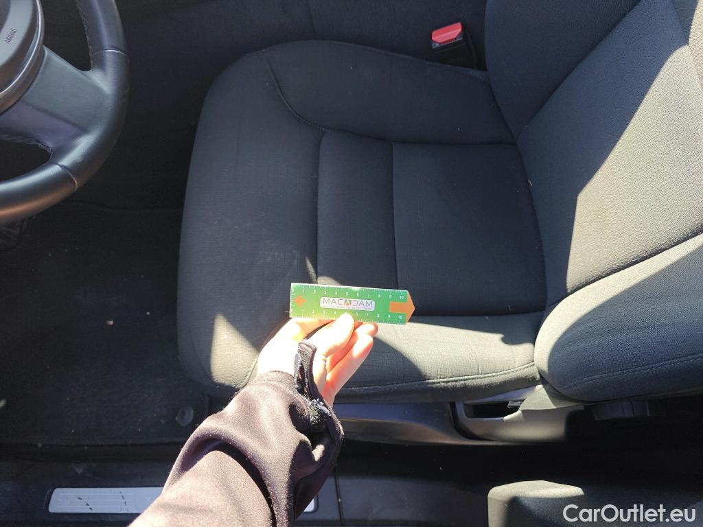  Volvo  XC60 VOLVO  / 2017 / 5P / todoterreno 2.0 B4 D Momentum Pro Auto #18