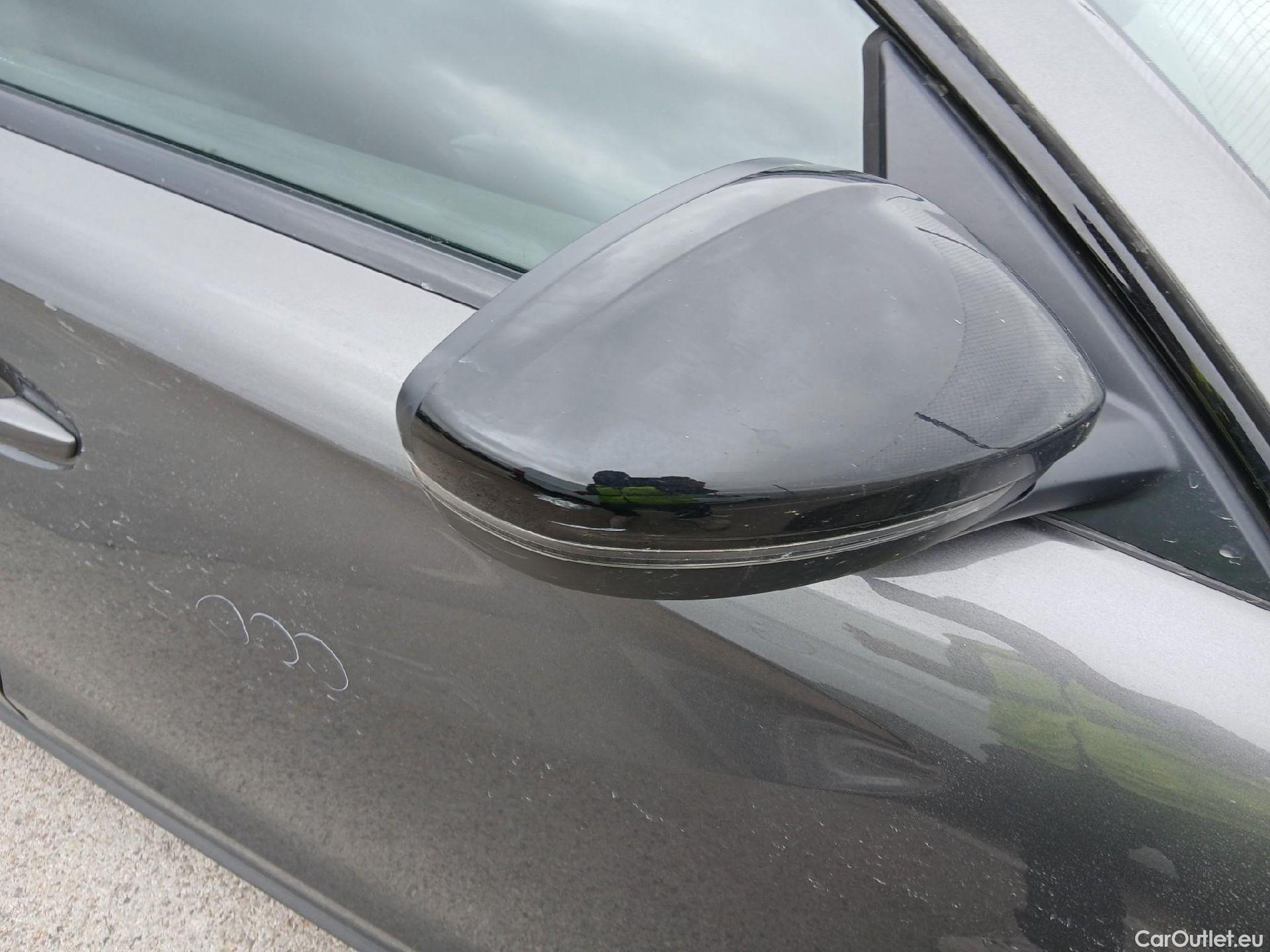  Peugeot  508 PEUGEOT  / 2018 / 5P / berlina con portón 5P Active Pack BlueHDi 130 S&S EAT8 #29