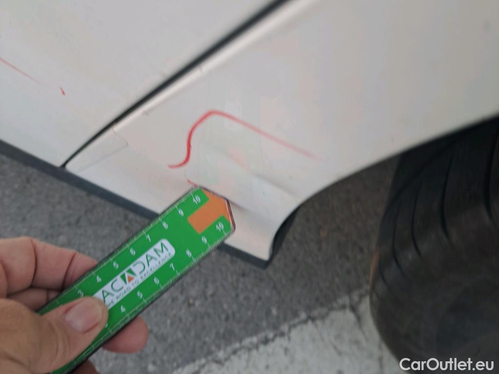  Ford  Focus FORD  / 2018 / 5P / berlina con portón 1.5 Ecoblue 88kW Trend+ #7