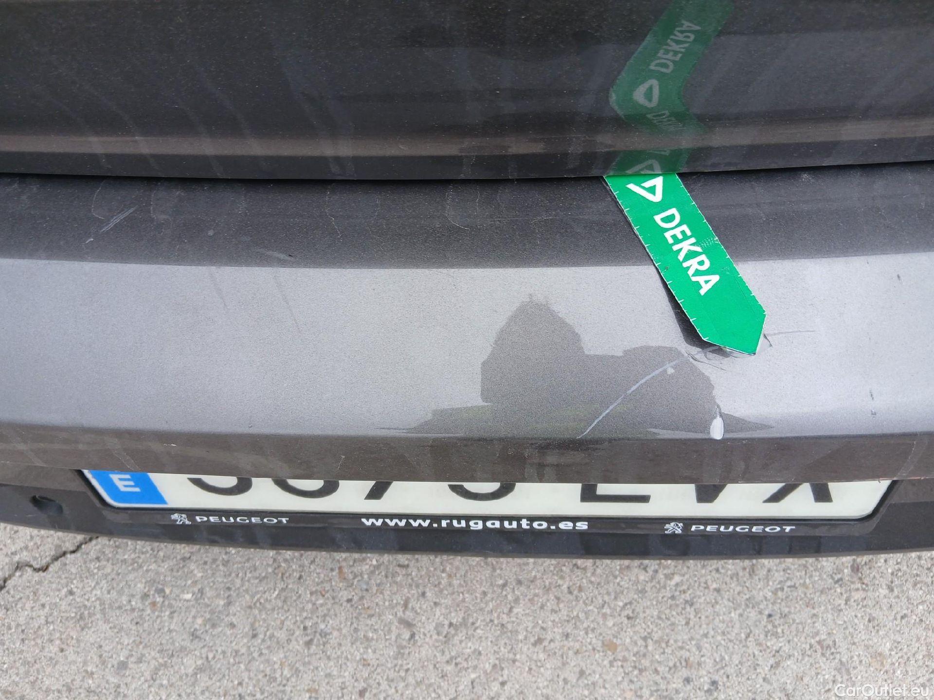  Peugeot  508 PEUGEOT  / 2018 / 5P / berlina con portón 5P Active Pack BlueHDi 130 S&S EAT8 #19