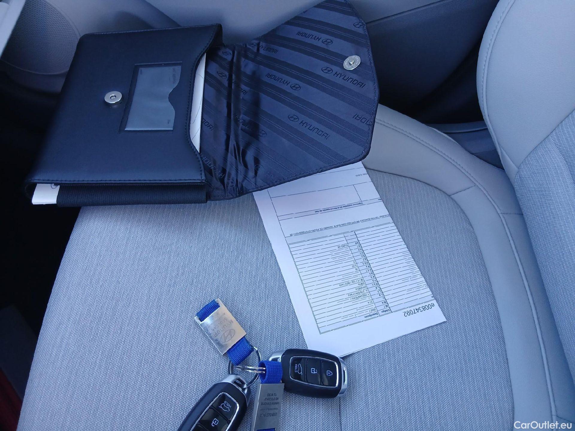  Hyundai  Konna HYUNDAI Kona / 2017 / 5P / todoterreno EV 150kW Tecno #1