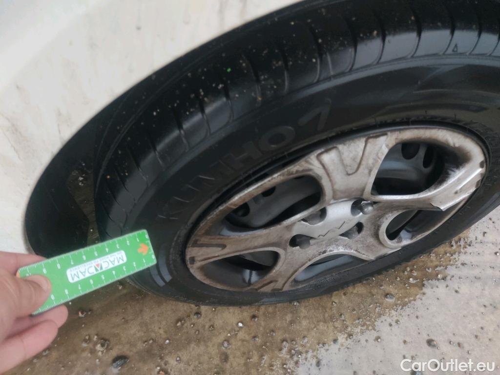  KIA  Picanto KIA  / 2020 / 5P / berlina con portón 1.0 DPi 49kW (67CV) Concept #16