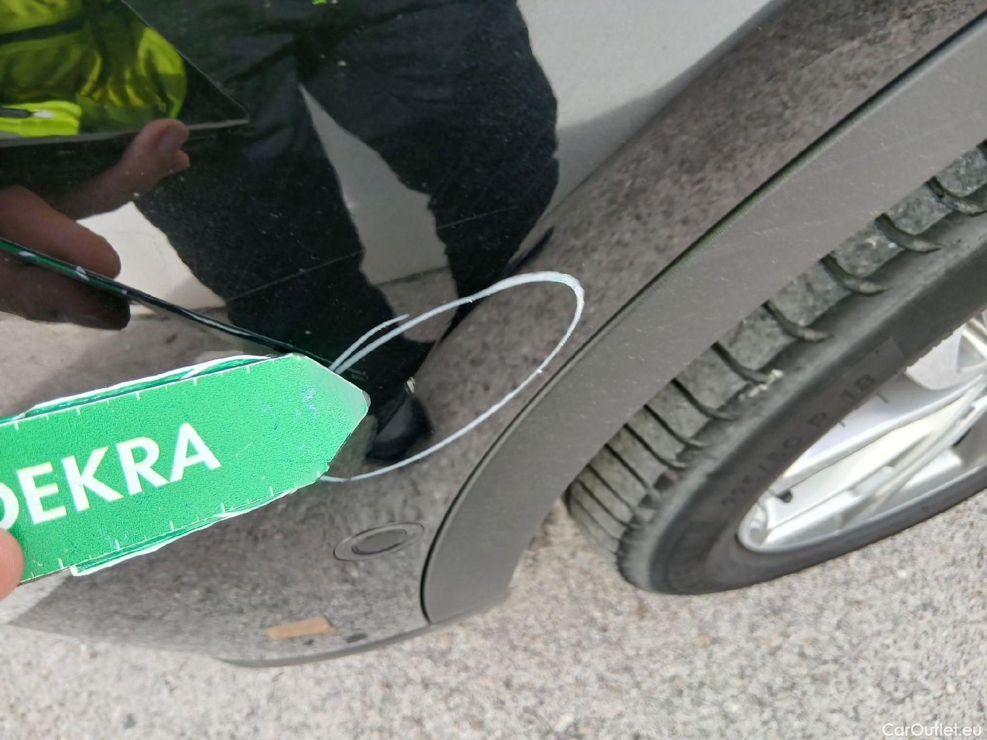  Bmw  X2 BMW  sDrive18i (CX3) #9