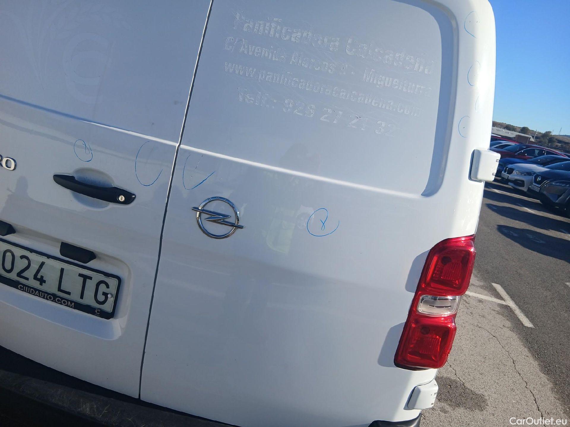  Opel  Vivaro OPEL  / 2019 / 4P / furgón 1.5 Diésel 74kW(100CV)M Std Exp #37