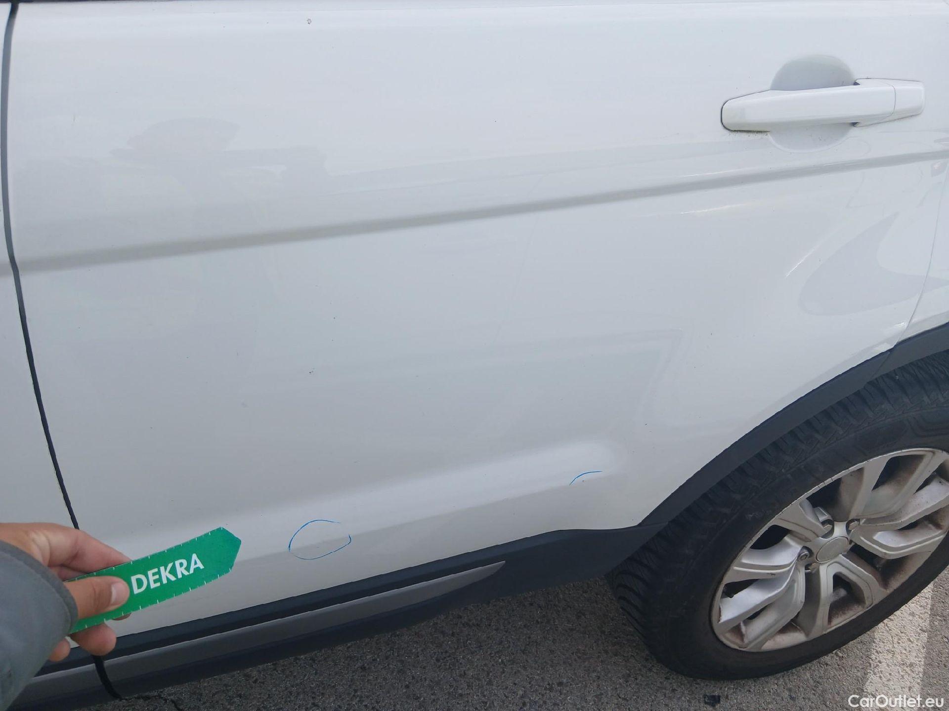  Land Rover  Range Rover LAND ROVER  Evoque / 2015 / 5P / 2.0L eD4 Diesel 110kW (150CV) 4x2 Pure #18