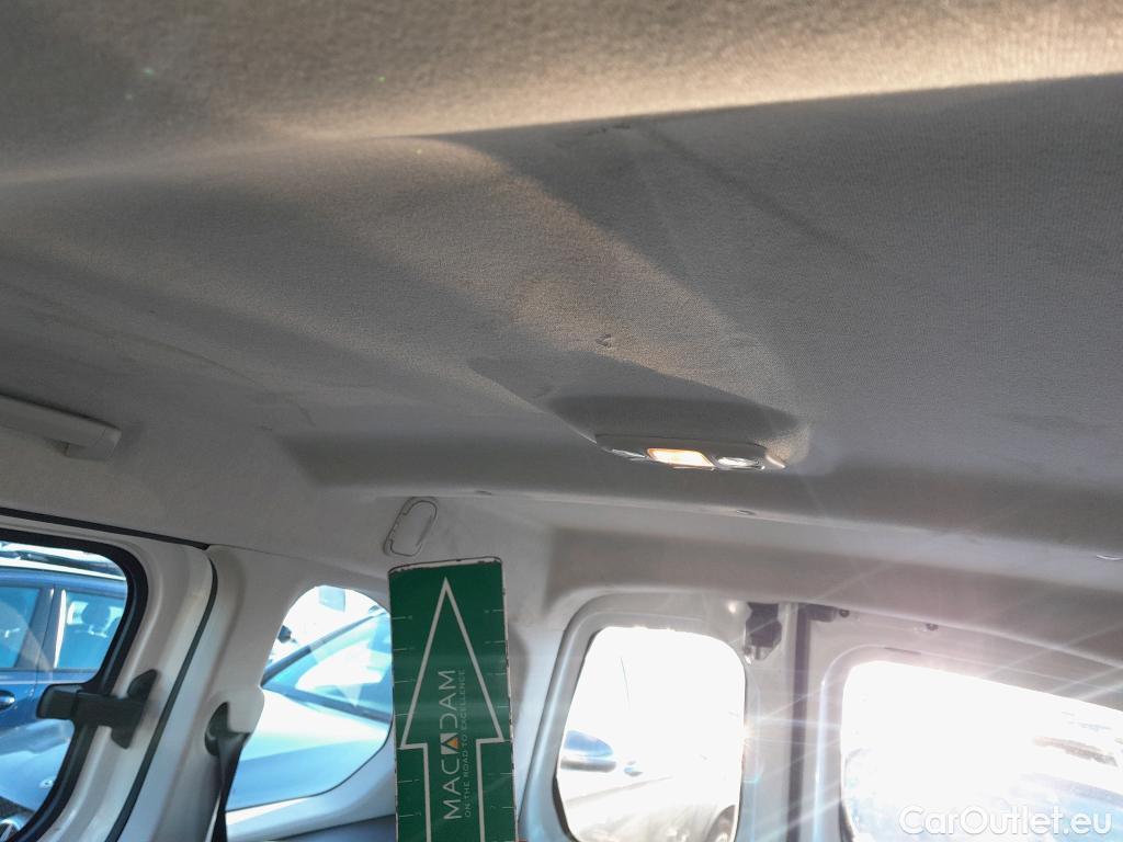  Toyota  Proace TOYOTA  CITY 1.5D 75kW (100CV) GX L1 (AC) #17